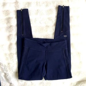 ALO YOGA Navy Blue Undertone Ankle Zipper Leggings Size S